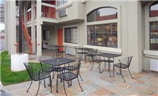 SureStay Plus Santa Clara Silicon Valley - Patio Seating Area